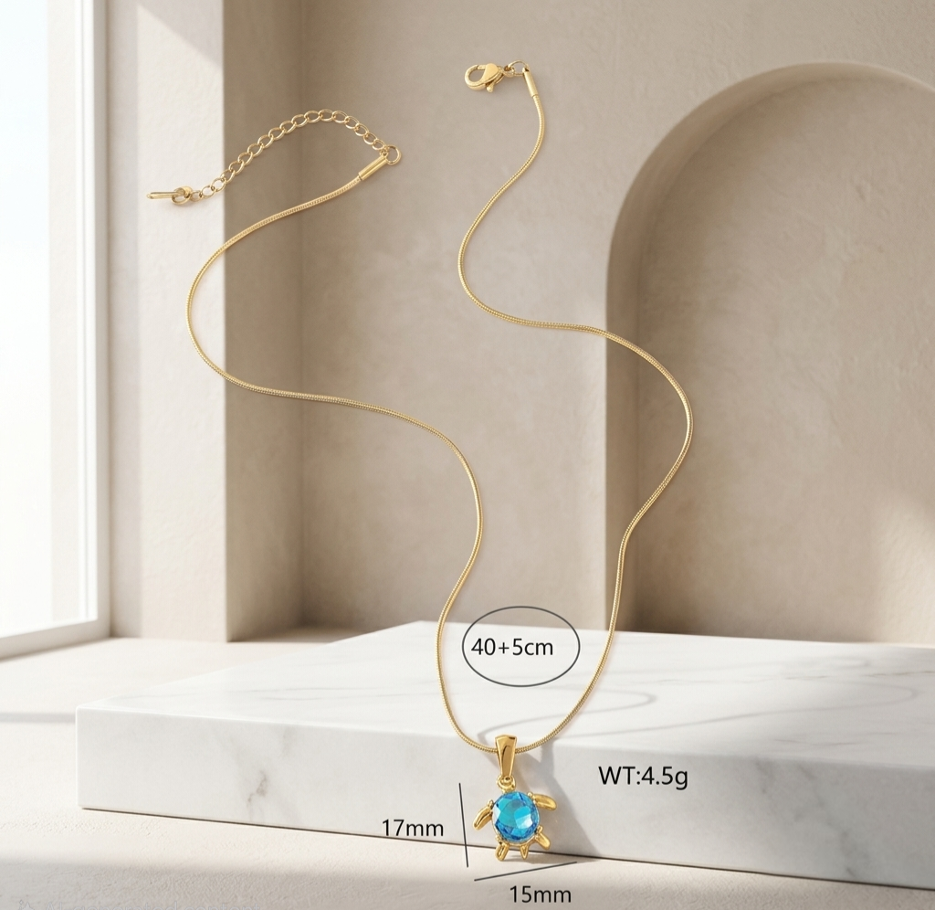 The Roatán Marine Pendant